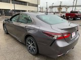 Used 2022 Toyota Camry SE image 5