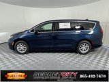 New 2025 Chrysler Pacifica Select image 4