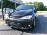 Used 2017 Chrysler Pacifica Touring-L image 3