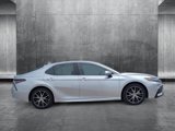 Used 2023 Toyota Camry SE image 4