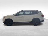 New 2025 Volkswagen Atlas Peak Edition SE image 2