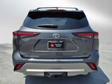 New 2025 Toyota Highlander Platinum image 4