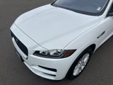 Used 2019 Jaguar F-PACE Prestige image 4