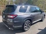 Used 2025 Honda Pilot Touring image 2