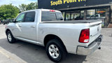 Used 2019 RAM 1500 Classic SLT w/ Luxury Group image 3