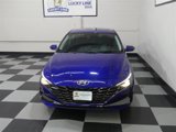 Used 2022 Hyundai Elantra SEL w/ Convenience + Premium Package image 3