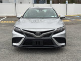 Used 2021 Toyota Camry SE image 3