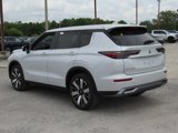 New 2025 Mitsubishi Outlander SE image 5
