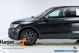 Used 2024 Volkswagen Tiguan SE w/ Panoramic Sunroof Package image 3