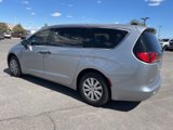 Used 2018 Chrysler Pacifica L image 6