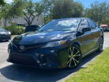 Used 2018 Toyota Camry XLE image 2