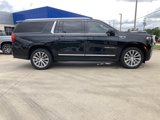 Used 2021 GMC Yukon XL Denali w/ Denali Premium Package image 4