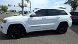 Used 2018 Jeep Grand Cherokee Altitude image 3