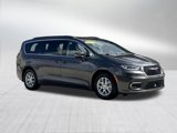 Certified 2022 Chrysler Pacifica Touring-L image 2