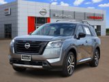 New 2025 Nissan Pathfinder Platinum w/ Black Appearance Package image 2