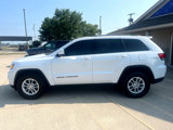 Used 2020 Jeep Grand Cherokee Laredo image 4