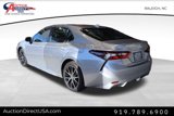 Used 2024 Toyota Camry SE image 3