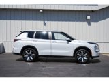 New 2025 Mitsubishi Outlander SE image 2
