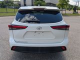 Used 2021 Toyota Highlander L image 5