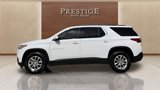 Used 2021 Chevrolet Traverse LT image 2