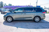 Used 2013 Toyota Sienna XLE image 3