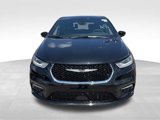 New 2025 Chrysler Pacifica Select image 2