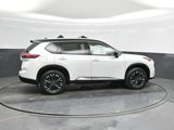 New 2026 Nissan Rogue Platinum image 3