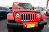 Used 2017 Jeep Wrangler Unlimited Sahara w/ Connectivity Group image 5