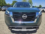 New 2025 Nissan Pathfinder Platinum image 2