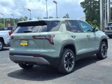 New 2026 Chevrolet Equinox LT image 2