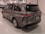 Used 2024 Toyota Sienna Platinum image 6