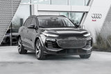 New 2025 Audi Q6 e-tron Prestige image 2