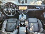 Certified 2024 Porsche Macan image 6