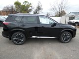 New 2025 Nissan Rogue Platinum w/ Tech Package image 2