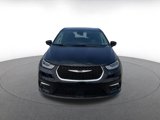 Used 2024 Chrysler Pacifica Touring-L image 4