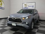 Used 2021 Toyota Highlander LE image 4