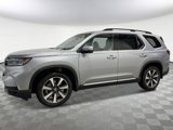 New 2025 Honda Pilot Touring image 2