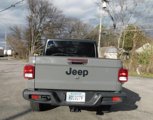 Used 2022 Jeep Gladiator Sport image 3