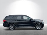 Used 2022 Ford Explorer XLT w/ Equipment Group 202A image 6