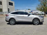 Used 2021 Toyota Venza LE image 2