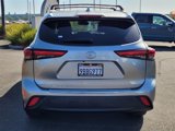 Used 2022 Toyota Highlander XLE image 5