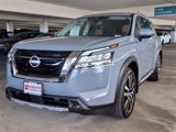 New 2025 Nissan Pathfinder Platinum image 3
