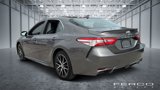 Used 2023 Toyota Camry SE image 3