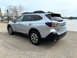 Used 2022 Subaru Outback Premium image 3
