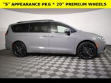 Used 2023 Chrysler Pacifica Touring-L w/ S Appearance Package image 6