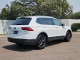 Used 2022 Volkswagen Tiguan SE w/ Panoramic Sunroof Package image 3