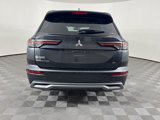 New 2025 Mitsubishi Outlander SE image 4