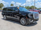 Used 2023 GMC Yukon XL Denali image 2