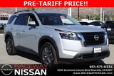 New 2025 Nissan Pathfinder SV image 2