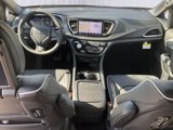 New 2025 Chrysler Pacifica Limited w/ Uconnect Theater Family Group image 3